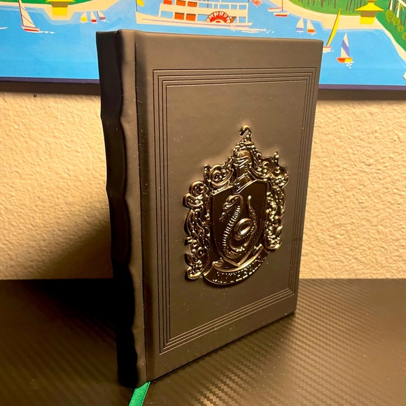 Slytherin journal - Picture 2 of 3
